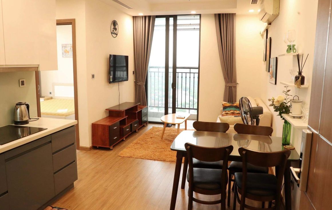 Chính chủ cho thuê gấp căn hộ 1PN Vinhomes Green Bay, DT 45m2, hướng Nam tứ trạch